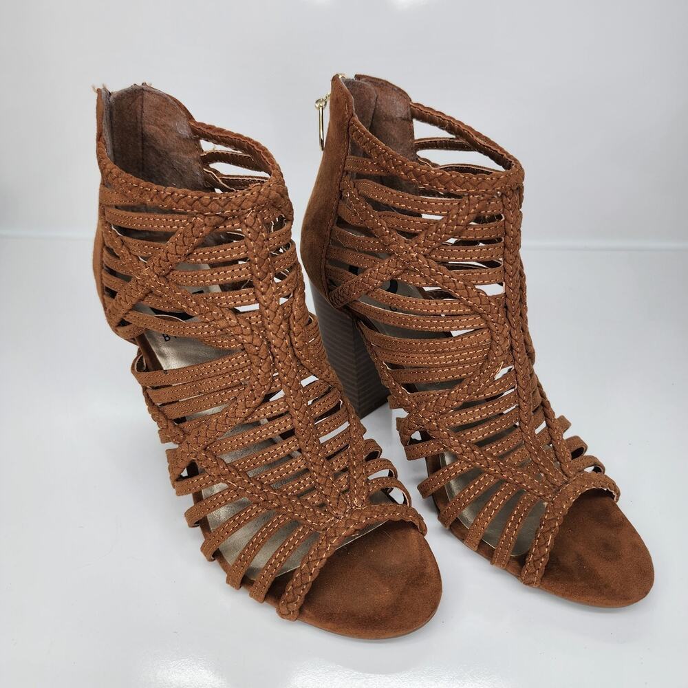 G by GUESS Strappy Caged Ankle Bootie Sandal Brown Block Heels Women’s 6.5 M